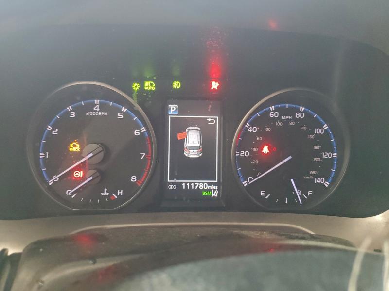 Photo 9 from auction – 2018 TOYOTA RAV4 ADVEN with VIN JTMRFREV5JJ188007
