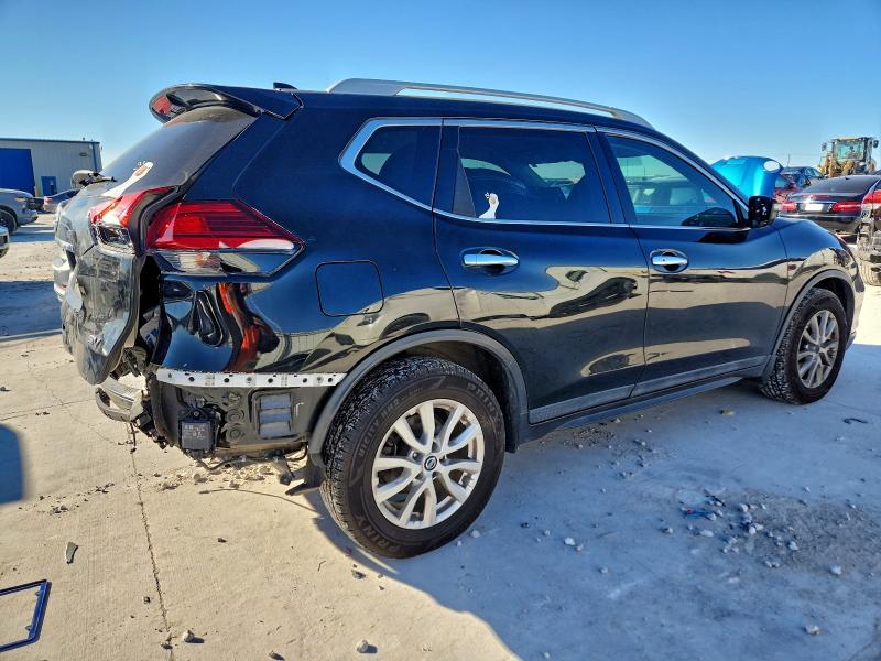 Photo 3 from auction – 2017 NISSAN ROGUE S with VIN 5N1AT2MT1HC874472