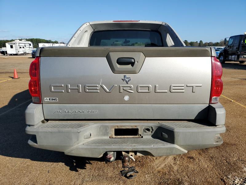 Photo 6 from auction – 2002 CHEVROLET AVALANCHE with VIN 3GNEC13T92G105649