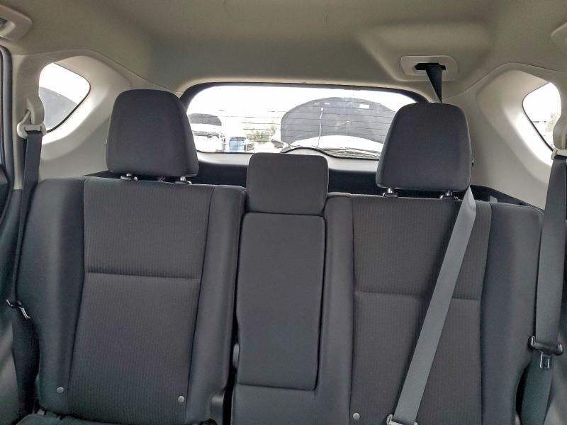 Photo 10 from auction – 2017 TOYOTA RAV4 LE with VIN 2T3BFREV3HW607758