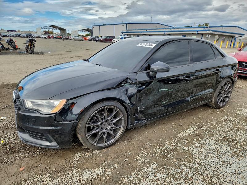 AUDI A3 PREMIUM 2015 مع رقم تعريف المركبة WAUAJGFF1F1041629 - صورة من المزاد