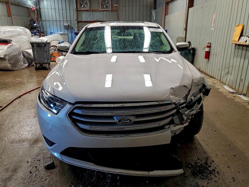 Photo 5 from auction – 2016 FORD TAURUS SEL with VIN 1FAHP2H86GG157415