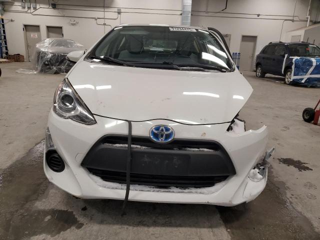Photo 5 from auction – 2015 TOYOTA PRIUS C with VIN JTDKDTB38F1095657