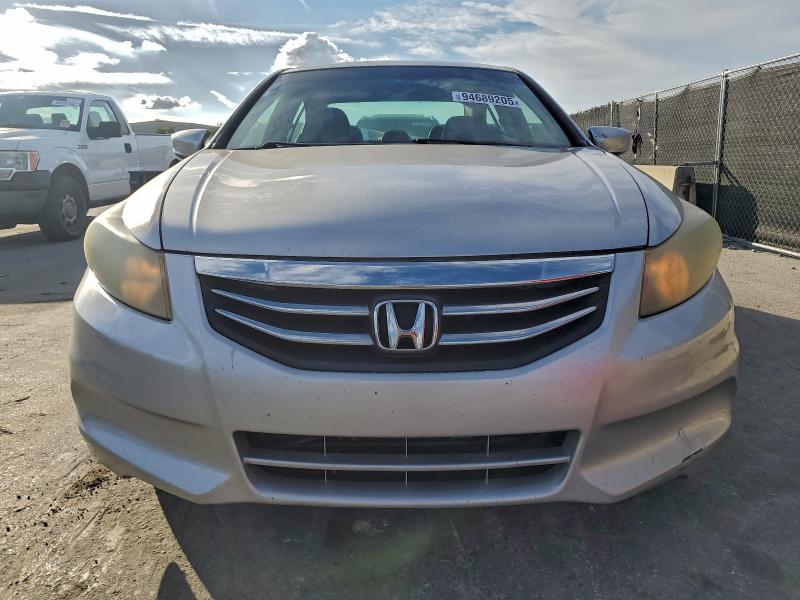 Photo 5 from auction – 2012 HONDA ACCORD EXL with VIN 1HGCP2F89CA161450
