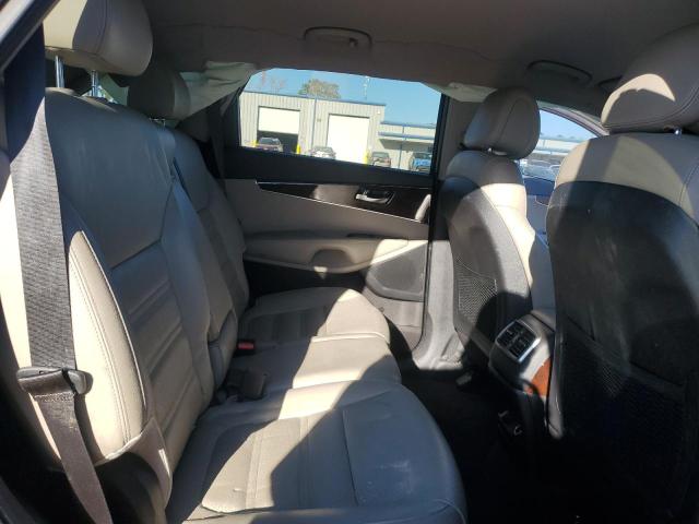 Photo 11 from auction – 2016 KIA SORENTO EX with VIN 5XYPH4A16GG032283
