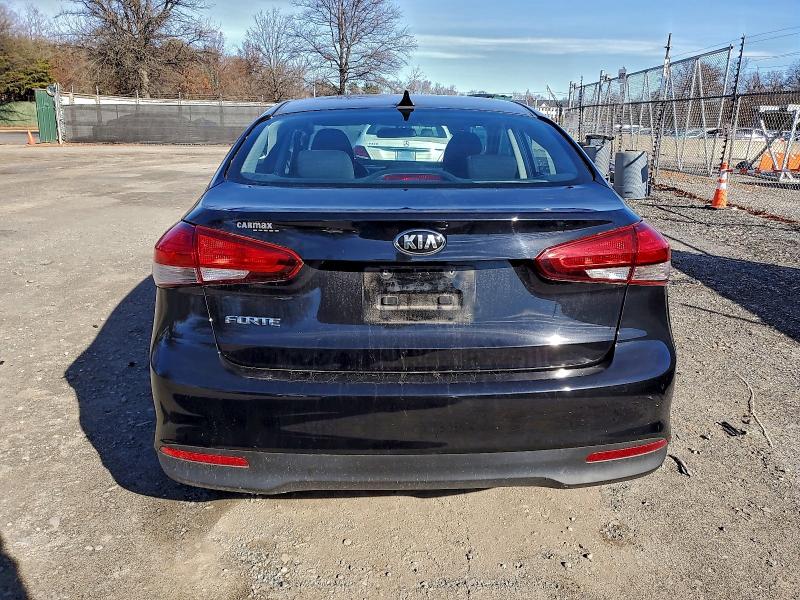 Photo 6 from auction – 2017 KIA FORTE LX with VIN 3KPFK4A78HE110448