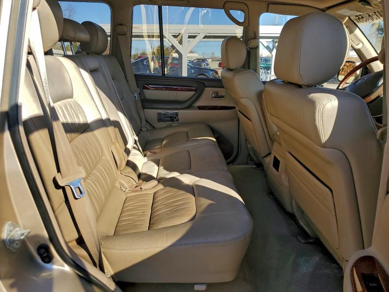 Photo 11 from auction – 2002 LEXUS LX 470 with VIN JTJHT00W123516333