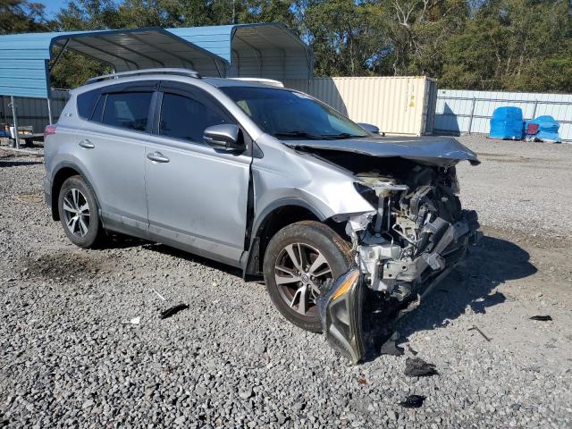 Photo 4 from auction – 2017 TOYOTA RAV4 XLE with VIN 2T3RFREV8HW636946