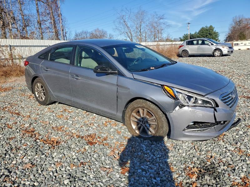 Photo 4 from auction – 2015 HYUNDAI SONATA with VIN 5NPE24AF7FH214893