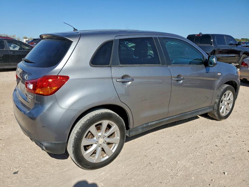 Photo 3 from auction – 2015 MITSUBISHI OUTLANDER with VIN 4A4AP3AWXFE035895