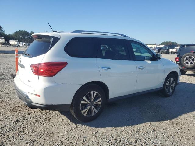 Photo 3 from auction – 2017 NISSAN PATHFINDER with VIN 5N1DR2MN3HC664758