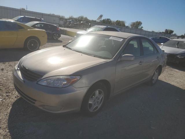 TOYOTA CAMRY LE 2002 with VIN 4T1BF32K92U035294 - Photo from auction