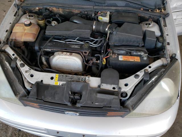 Photo 11 from auction – 2000 FORD FOCUS with VIN 1FAFP3831YW147738