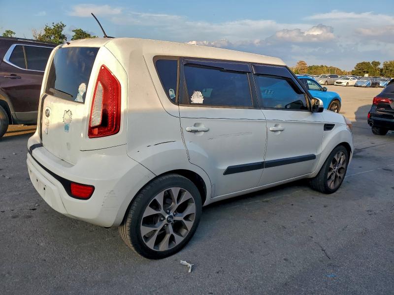 Photo 3 from auction – 2013 KIA SOUL + with VIN KNDJT2A66D7571662