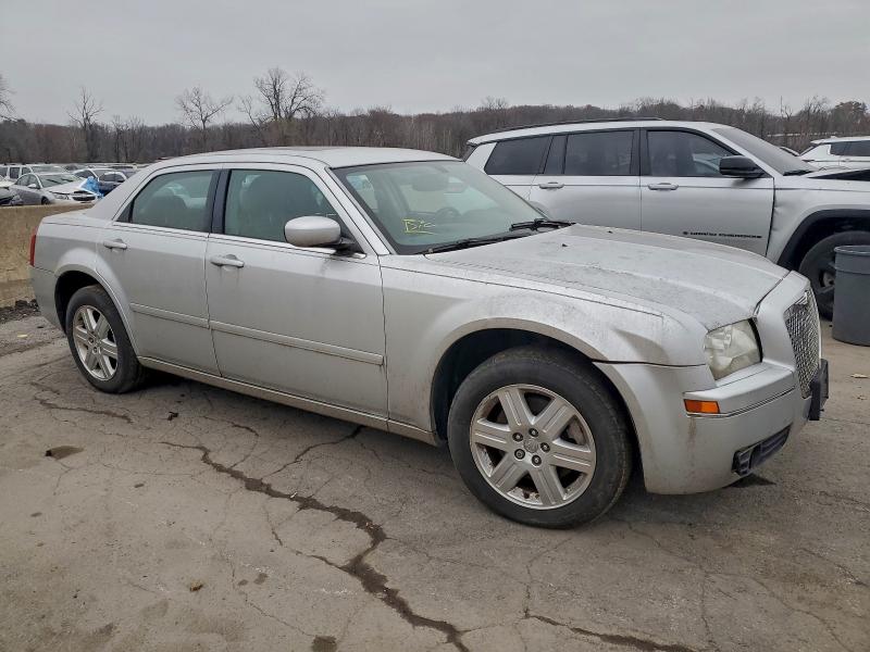 Photo 4 from auction – 2005 CHRYSLER 300 with VIN 2C3AK53G95H624827