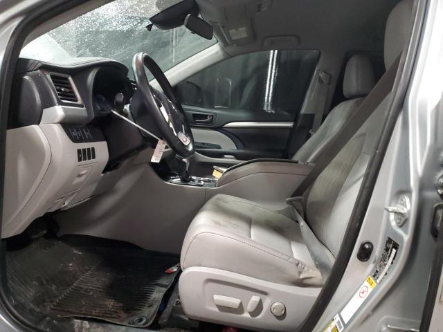Photo 7 from auction – 2017 TOYOTA HIGHLANDER with VIN 5TDBZRFH4HS444541