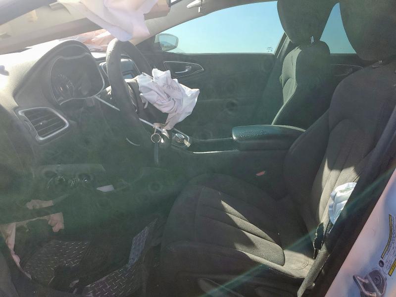 Photo 7 from auction – 2015 CHRYSLER 200 LIMITE with VIN 1C3CCCAB6FN691699
