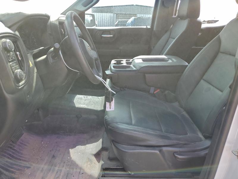 Photo 7 from auction – 2019 CHEVROLET SILVERADO with VIN 1GCPYAEH9KZ418437
