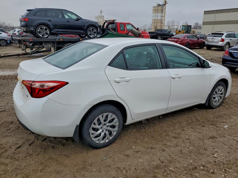 Photo 3 from auction – 2019 TOYOTA COROLLA with VIN 5YFBURHE2KP888471