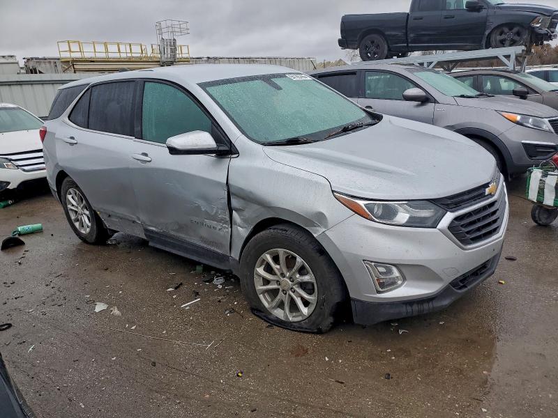 Photo 4 from auction – 2019 CHEVROLET EQUINOX LT with VIN 2GNAXKEV3K6159631