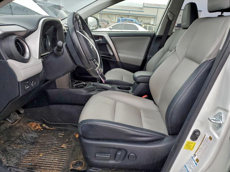 Photo 7 from auction – 2017 TOYOTA RAV4 HV LI with VIN JTMDJREV9HD105003