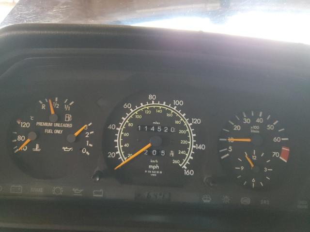 Photo 9 from auction – 1995 MERCEDES-BENZ E 320 with VIN WDBEA66E3SC172340