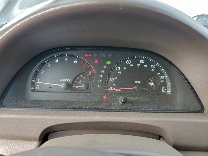 Photo 9 from auction – 2004 TOYOTA CAMRY with VIN 4T1BE30K74U856404