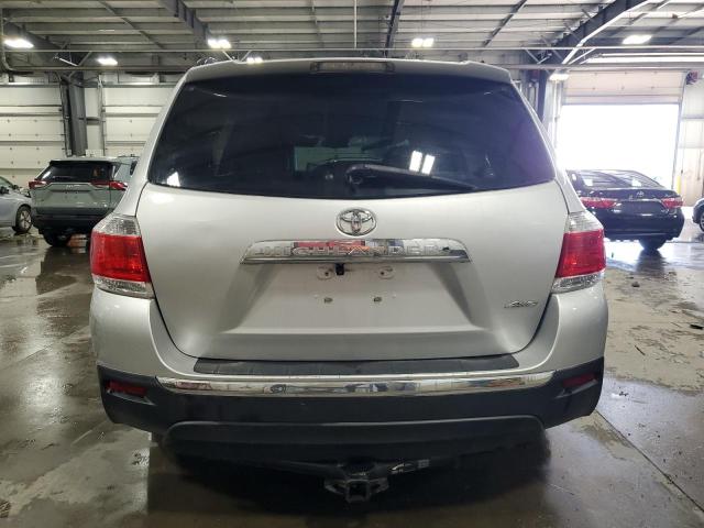 Photo 6 from auction – 2013 TOYOTA HIGHLANDER with VIN 5TDBK3EH2DS215708