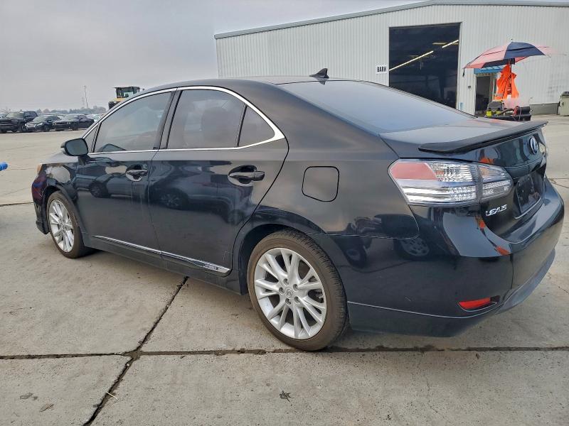 Photo 2 from auction – 2010 LEXUS HS with VIN JTHBB1BA7A2015632