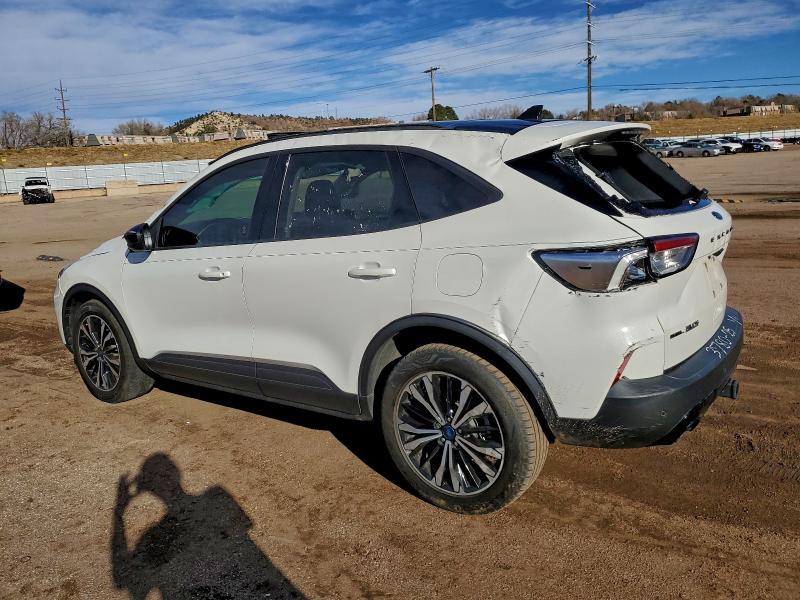Photo 2 from auction – 2022 FORD ESCAPE with VIN 1FMCU9H98NUA88753