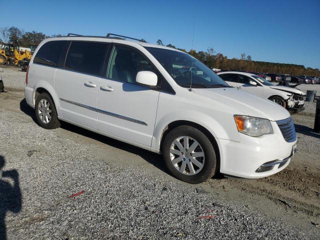 Photo 4 from auction – 2016 CHRYSLER TOWN & COU with VIN 2C4RC1BG0GR290545
