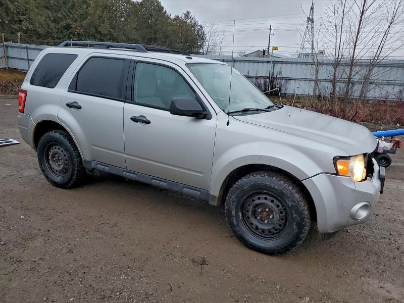 Photo 4 from auction – 2010 FORD ESCAPE XLT with VIN 1FMCU0D73AKC12210