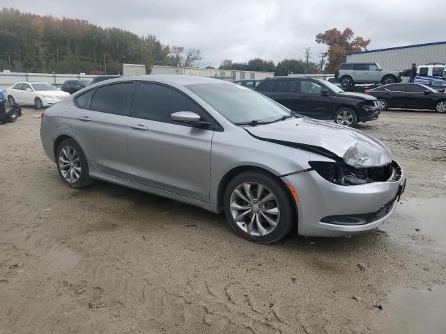 Foto 4 de la subasta – 2015 CHRYSLER 200 S con VIN 1C3CCCBB6FN591410