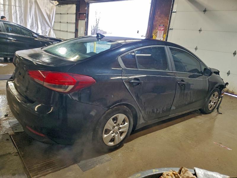 Photo 3 from auction – 2017 KIA FORTE LX with VIN 3KPFK4A72HE081867