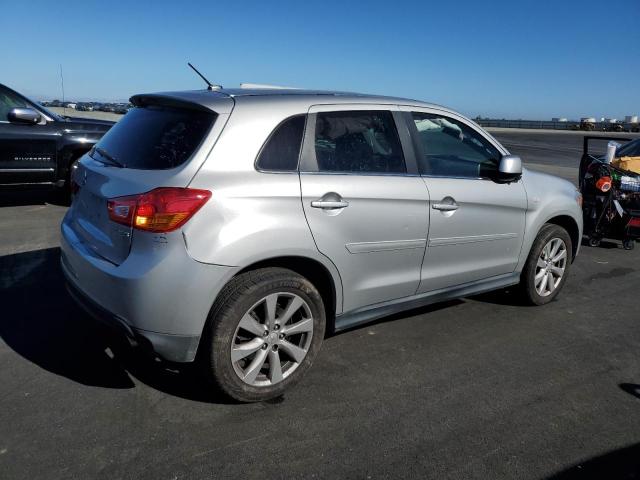 Photo 3 from auction – 2015 MITSUBISHI OUTLANDER with VIN 4A4AP4AUXFE044679