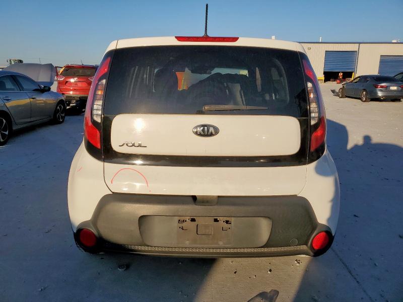 Photo 6 from auction – 2016 KIA SOUL with VIN KNDJN2A22G7339376