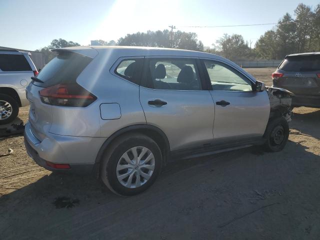 Photo 3 from auction – 2018 NISSAN ROGUE S with VIN KNMAT2MT1JP621655