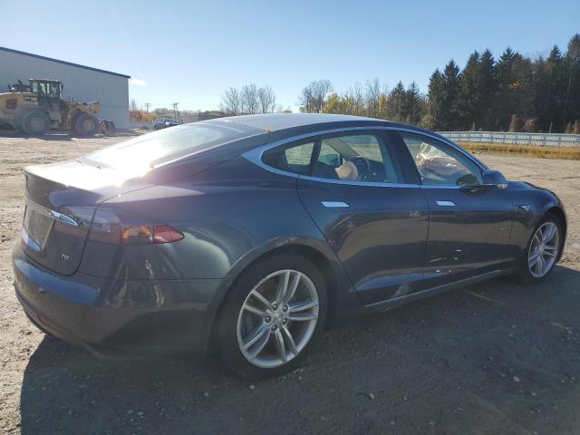 Photo 3 from auction – 2015 TESLA MODEL S 70 with VIN 5YJSA1S22FF087467