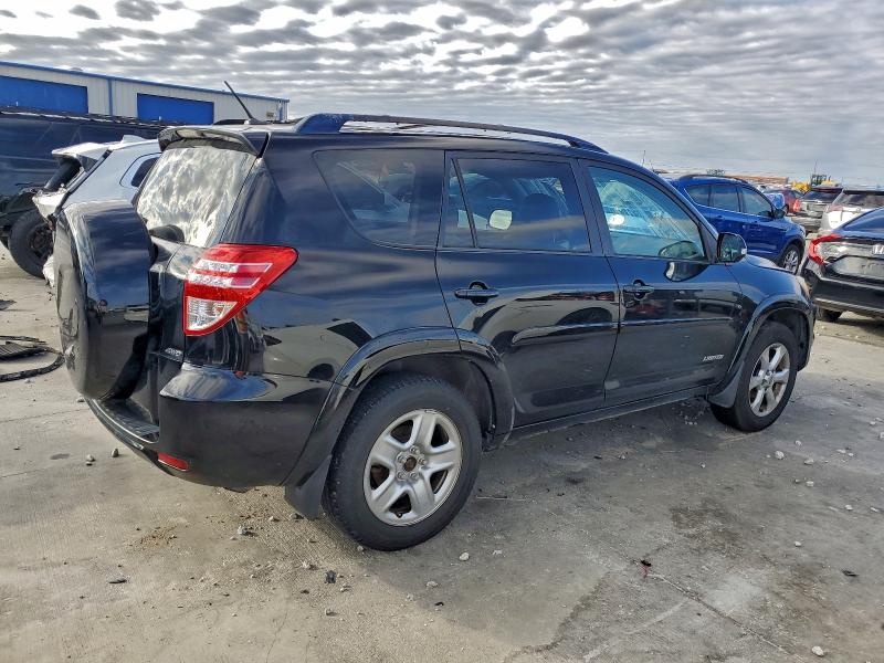 Photo 3 from auction – 2010 TOYOTA RAV4 LIMIT with VIN JTMDF4DV5AD032577