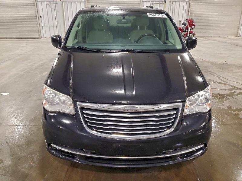 Photo 5 from auction – 2012 CHRYSLER TOWN & COU with VIN 2C4RC1BG7CR134707