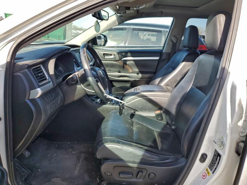 Photo 7 from auction – 2014 TOYOTA HIGHLANDER with VIN 5TDKKRFHXES011158
