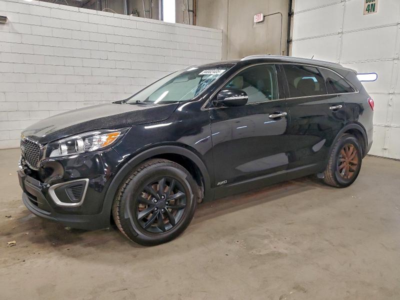 KIA SORENTO LX 2017 with VIN 5XYPGDA32HG324681 - Photo from auction