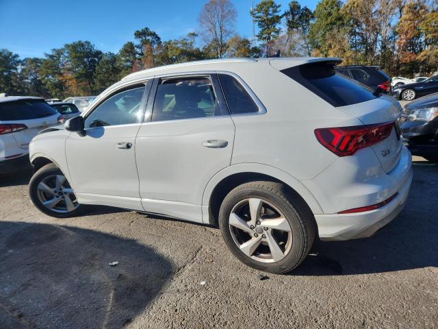 Photo 2 from auction – 2020 AUDI Q3 PREMIUM with VIN WA1AECF30L1025093