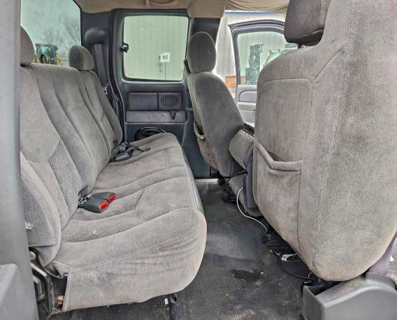 Photo 10 from auction – 2005 CHEVROLET SILVERADO with VIN 2GCEC19T251357899