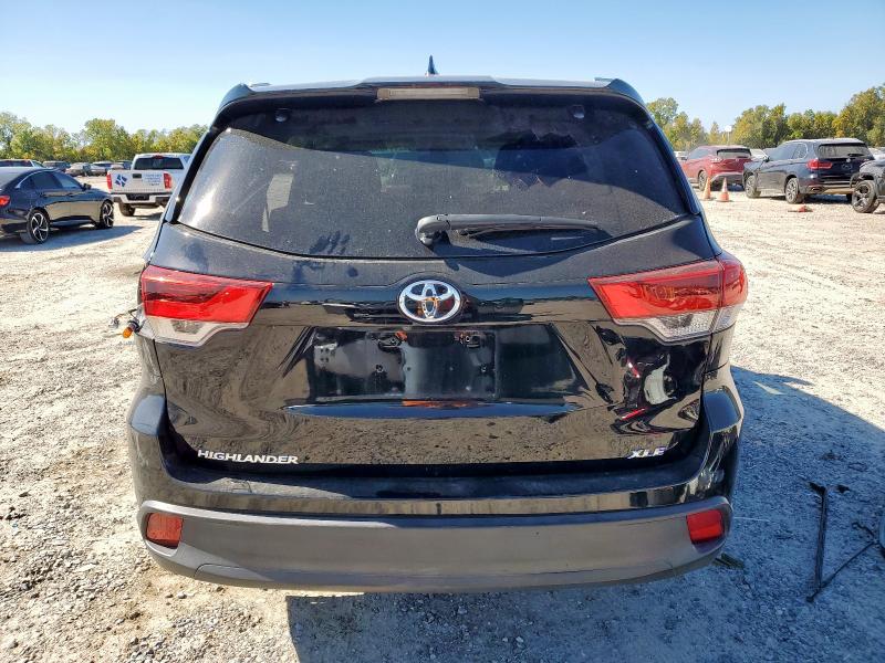 Photo 6 from auction – 2017 TOYOTA HIGHLANDER with VIN 5TDJZRFH1HS453080