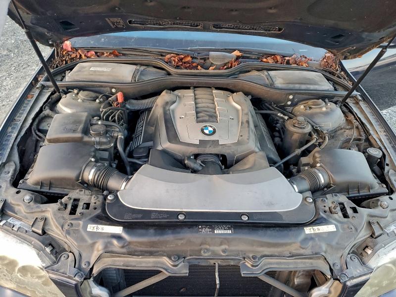 Photo 11 from auction – 2007 BMW 750 with VIN WBAHN83537DT65203