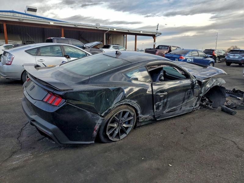 Снимка 3 от търг – 2025 FORD MUSTANG DA с VIN 1FA6P8R03S5500205