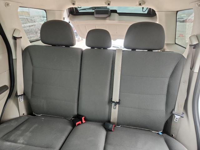 Photo 10 from auction – 2010 FORD ESCAPE XLS with VIN 1FMCU9C79AKB35767