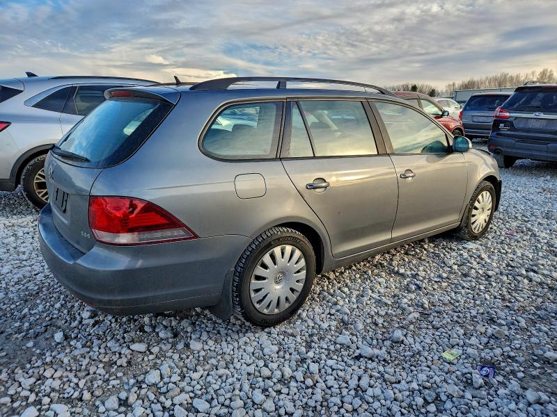 Photo 3 from auction – 2013 VOLKSWAGEN JETTA S with VIN 3VWPP7AJ2DM692899
