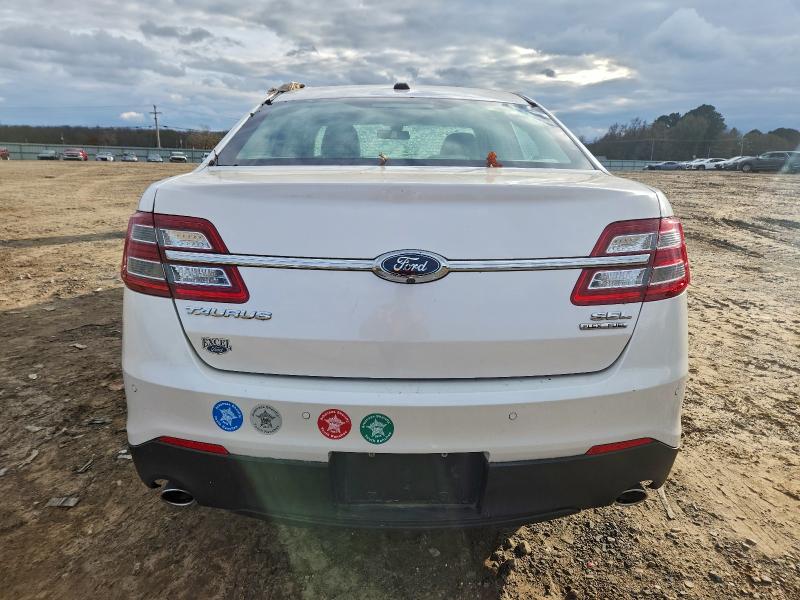 Photo 6 from auction – 2018 FORD TAURUS SEL with VIN 1FAHP2E88JG122869